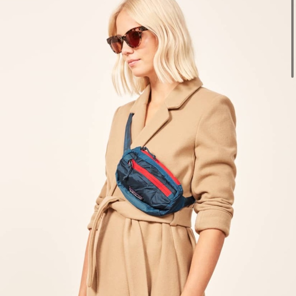 Patagonia Mini Hip Pack / Fanny Pack Balkin Blue